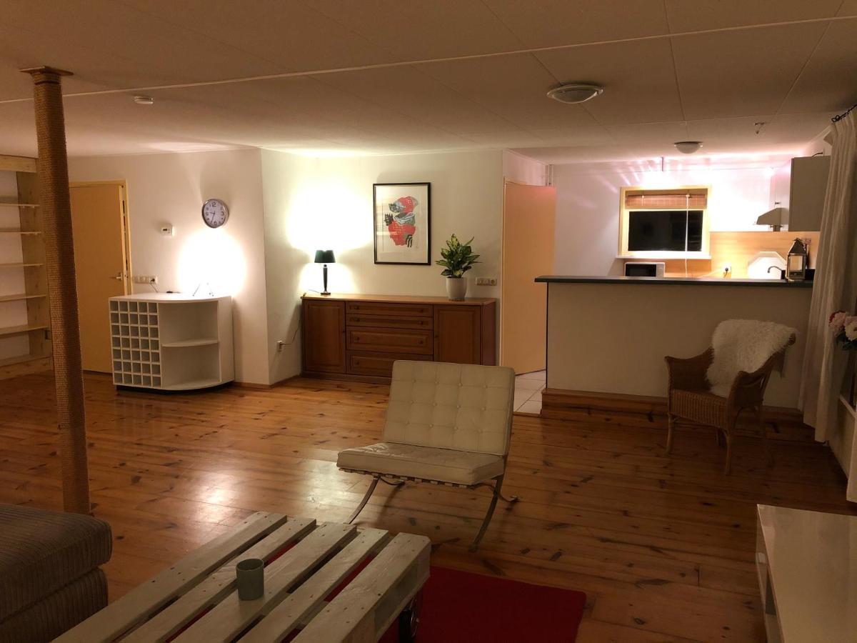 Familiehuis Achter De Duijnhoeve Zuidbakkum Exteriör bild