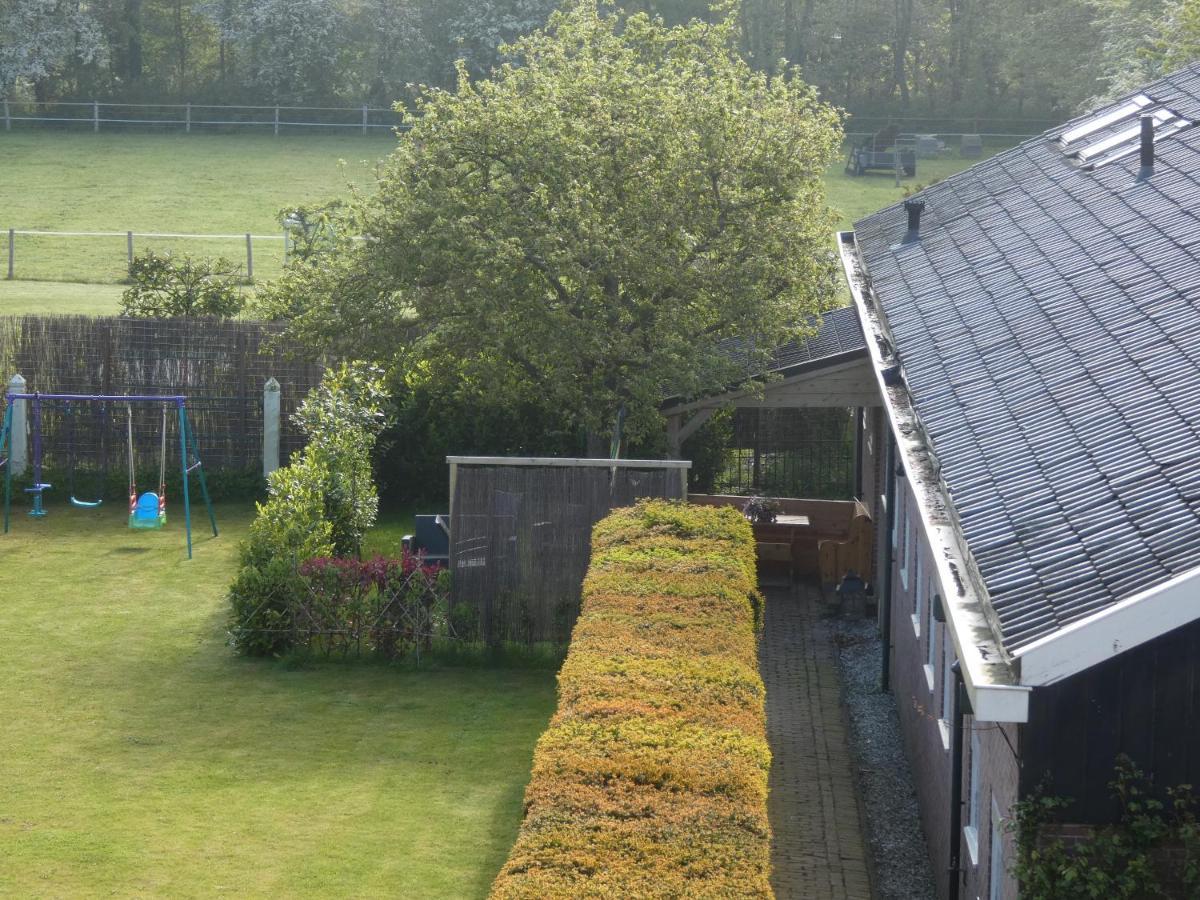 Familiehuis Achter De Duijnhoeve Zuidbakkum Exteriör bild