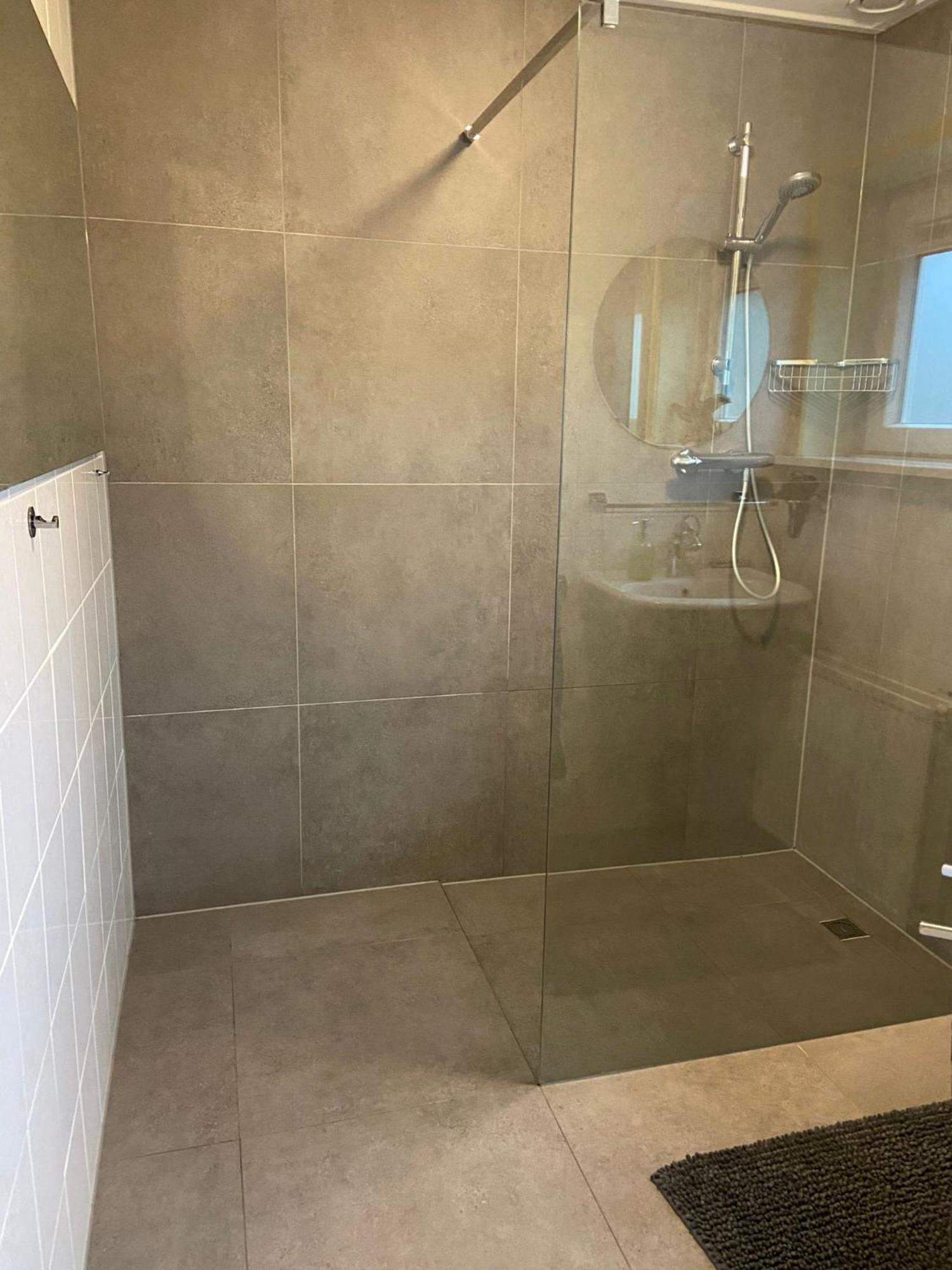 Familiehuis Achter De Duijnhoeve Zuidbakkum Exteriör bild